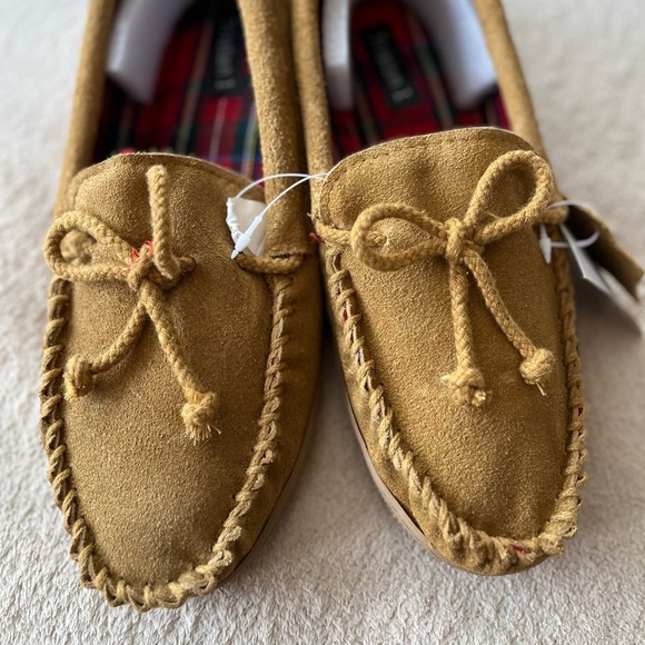 NWT Genuine Suede Moccasin Slippers 9 - Picture 6 of 16